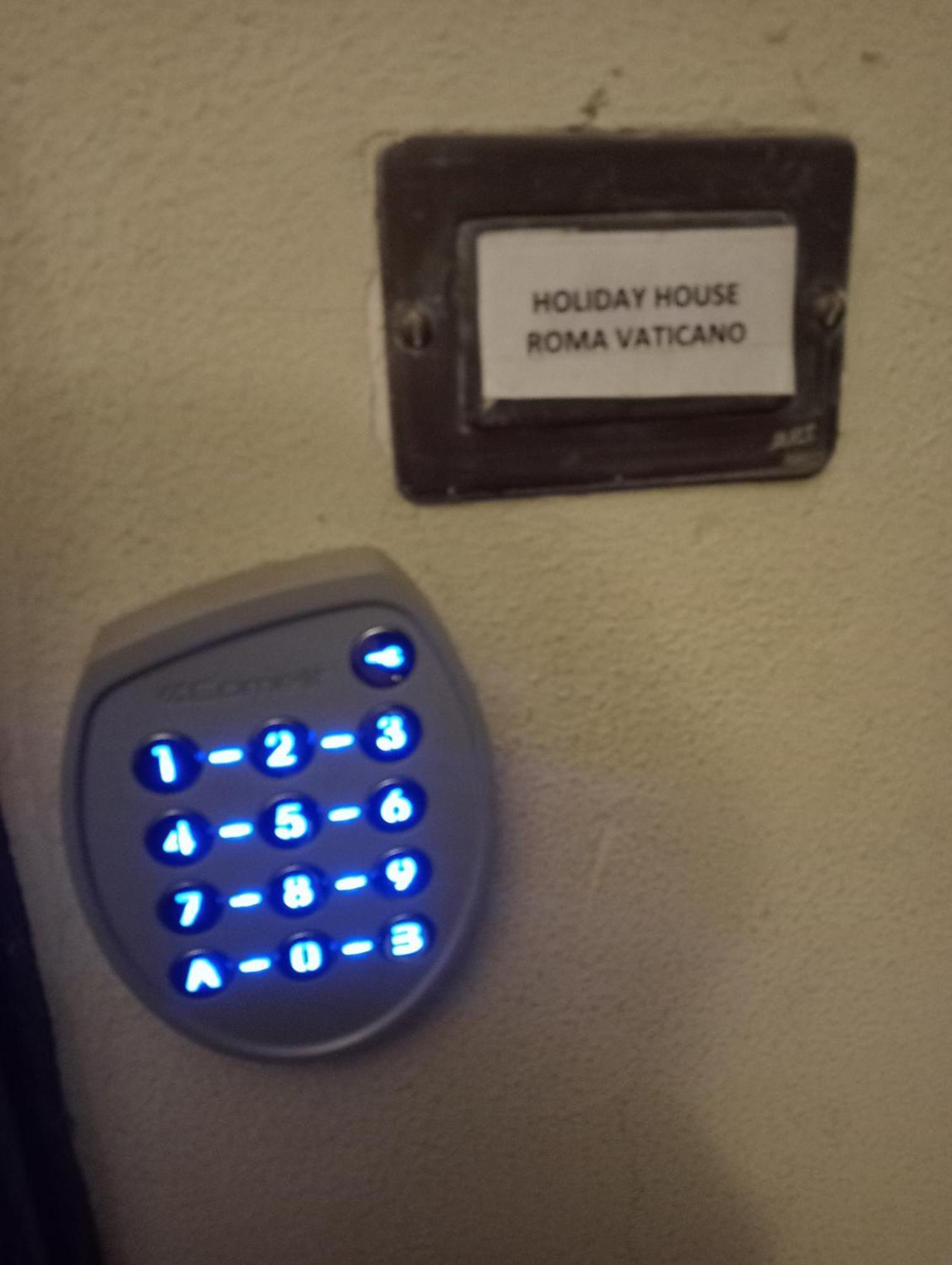 Holiday House Roma Vaticano Екстер'єр фото